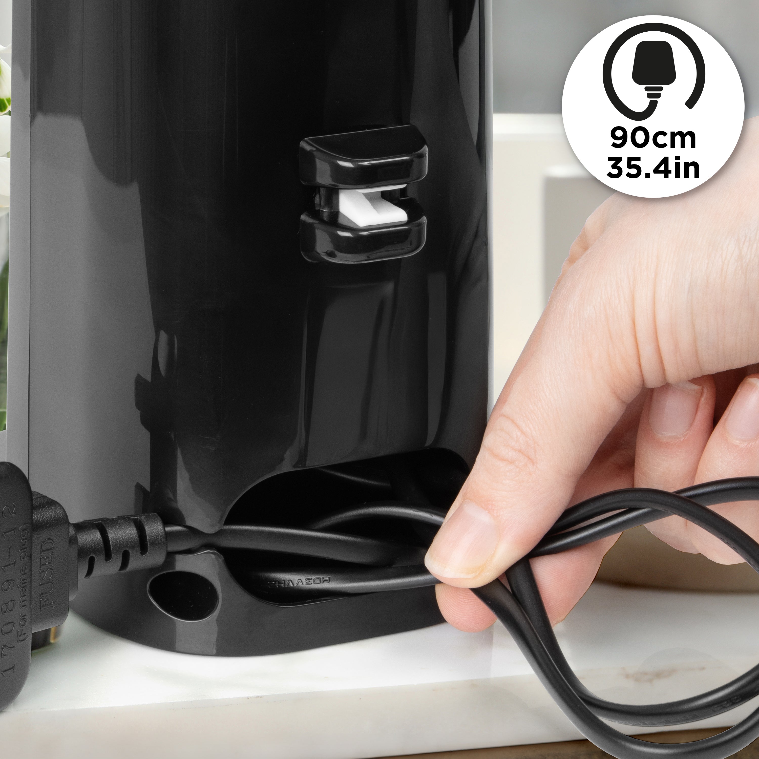 Duronic CO40 electric can opener with built-in cable management to neatly tuck away UK plug cable