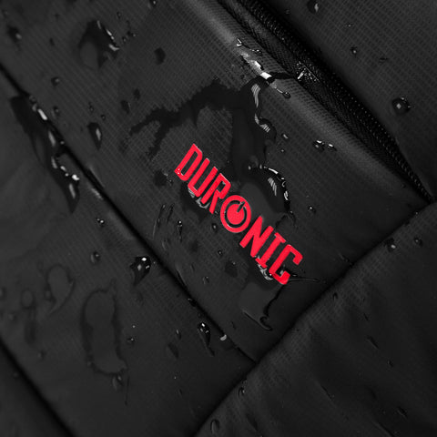 Duronic Laptop Messenger Bag covered in clear water droplets showing durability.