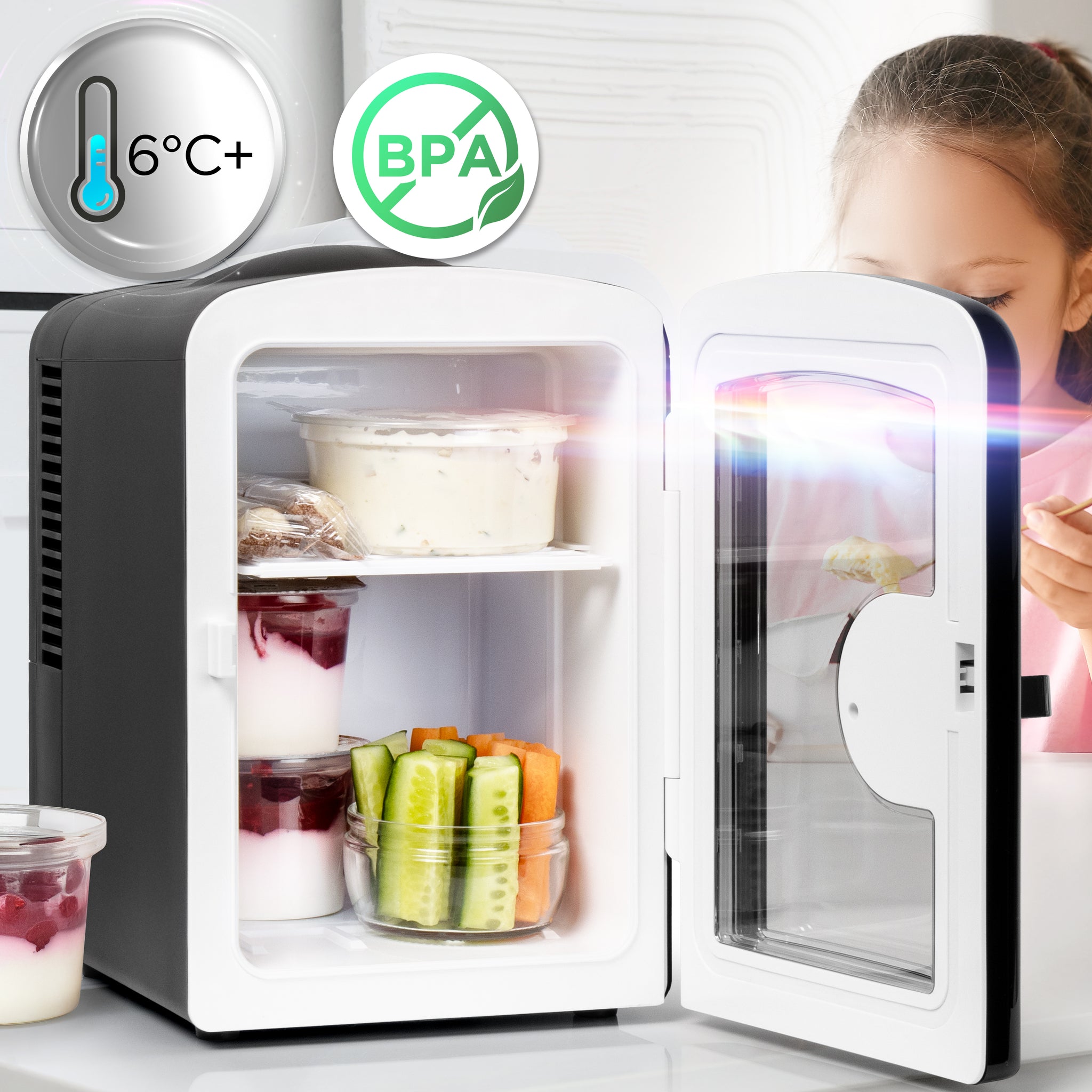 Duronic Mini Fridge Warmer storing healthy snacks beside child, featuring BPA free cooling icons.