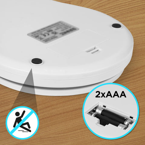 Duronic Digital Kitchen Scale showing non-slip feet and battery compartment requiring two AAA batteries for power.