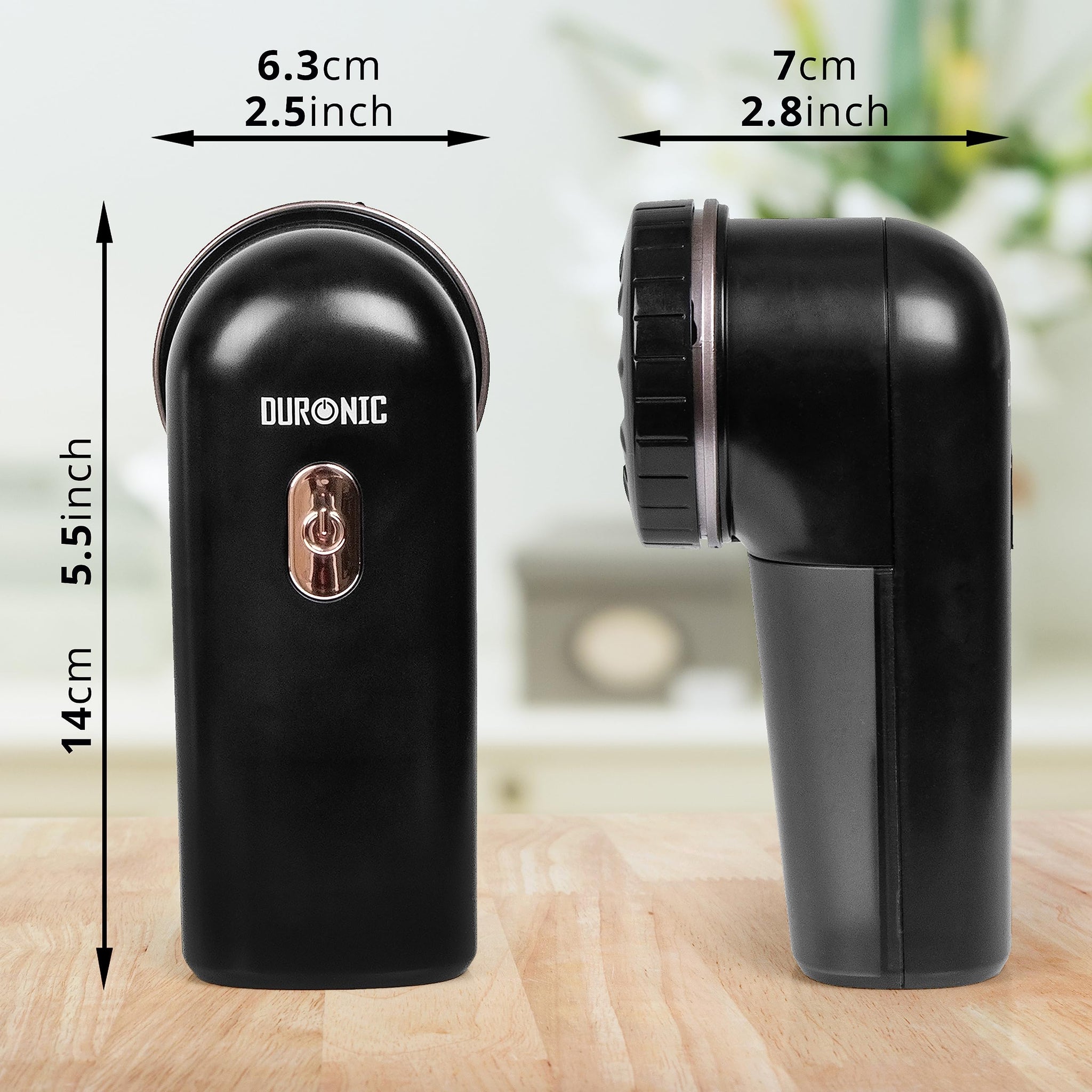 Duronic FS22 BK electric lint shaver for clothing, couch, sweaters, dimensions with length, height and width